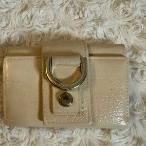 Gucci Logo Embossed key Holder
